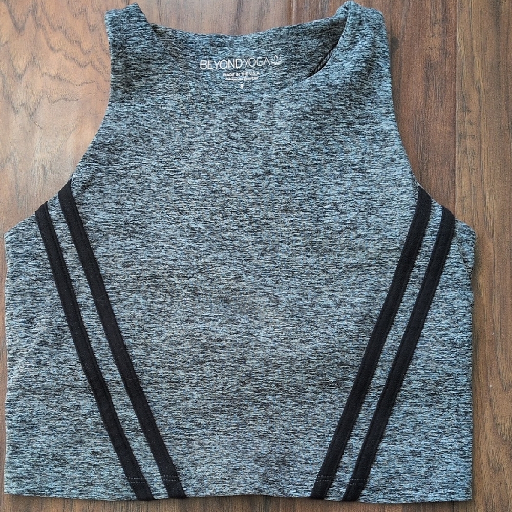 Beyond Yoga Black and Gray Crop Top
